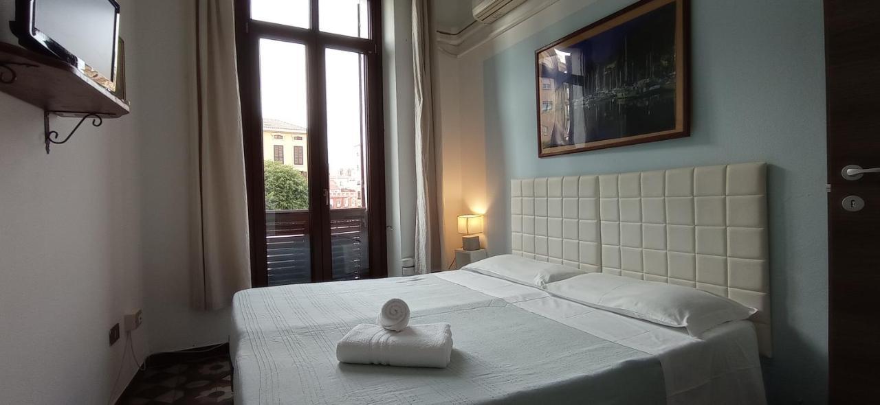 Onlyrooms III - Piazza Jenne 卡利亚里 外观 照片