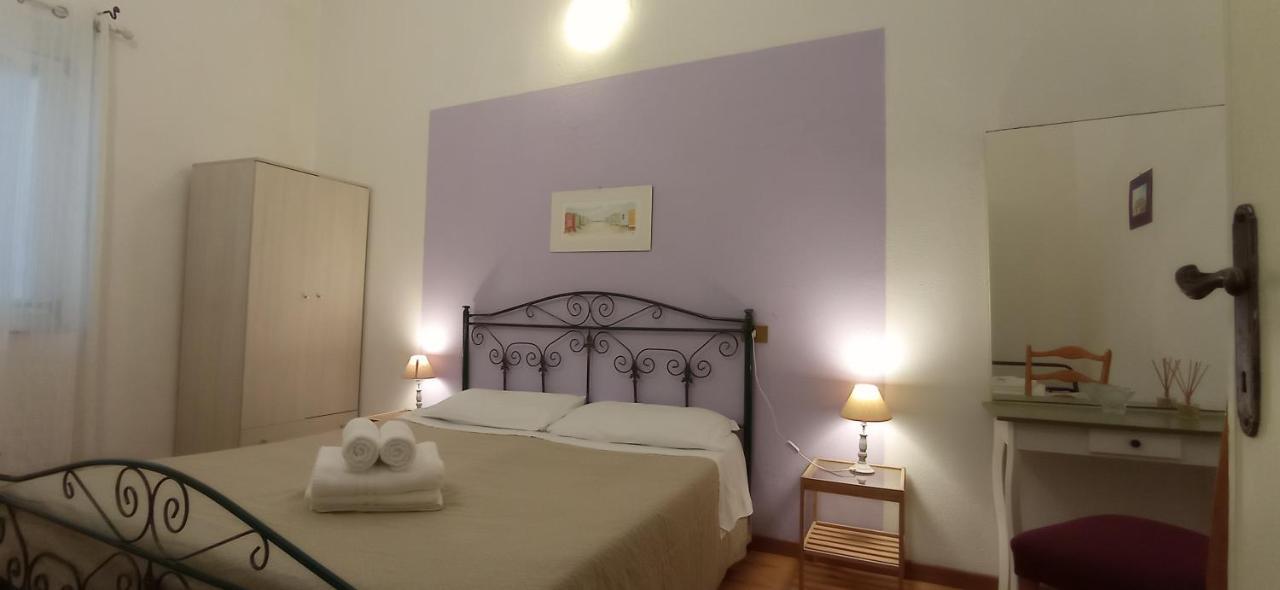 Onlyrooms III - Piazza Jenne 卡利亚里 外观 照片