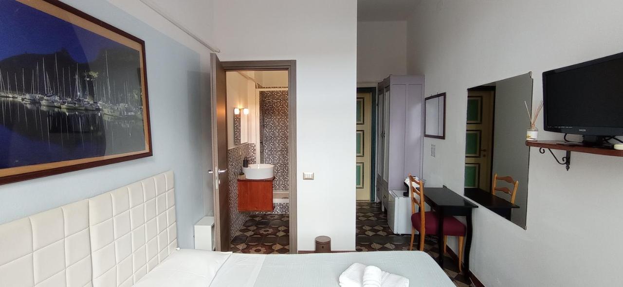 Onlyrooms III - Piazza Jenne 卡利亚里 外观 照片
